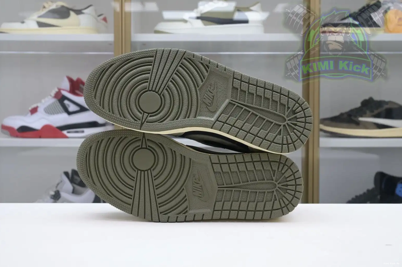 Jordan Kimikick Jordan Air OG Scott Low 1 x 7.0 Travis 0703